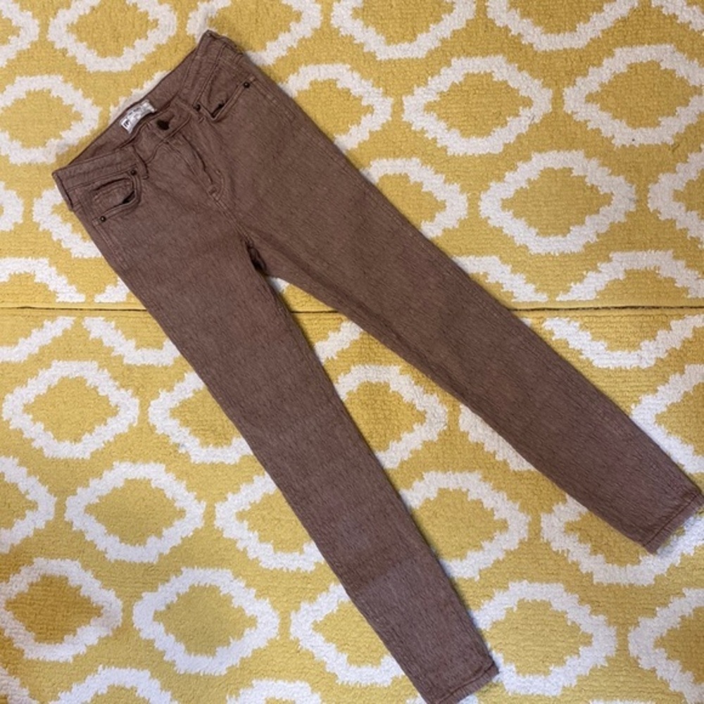NWOT 26 FREE PEOPLE gorgeous boho skinny cropped pants with funky fun overlay